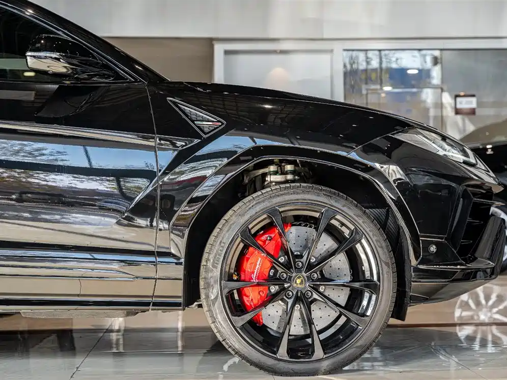Lamborghini Urus 2023