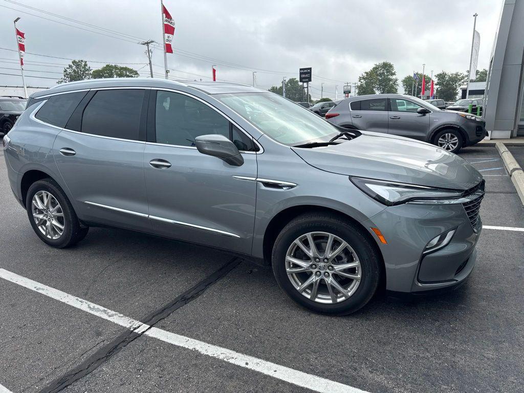 Buick Enclave 2023