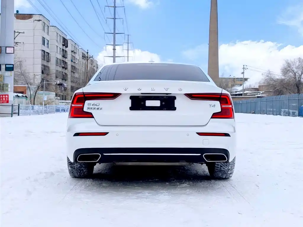 Volvo S60 2020