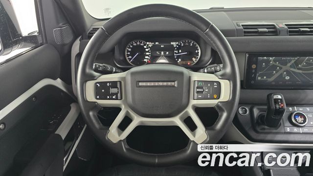Land Rover Defender 2022