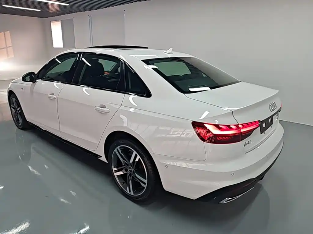 Audi A4 2022