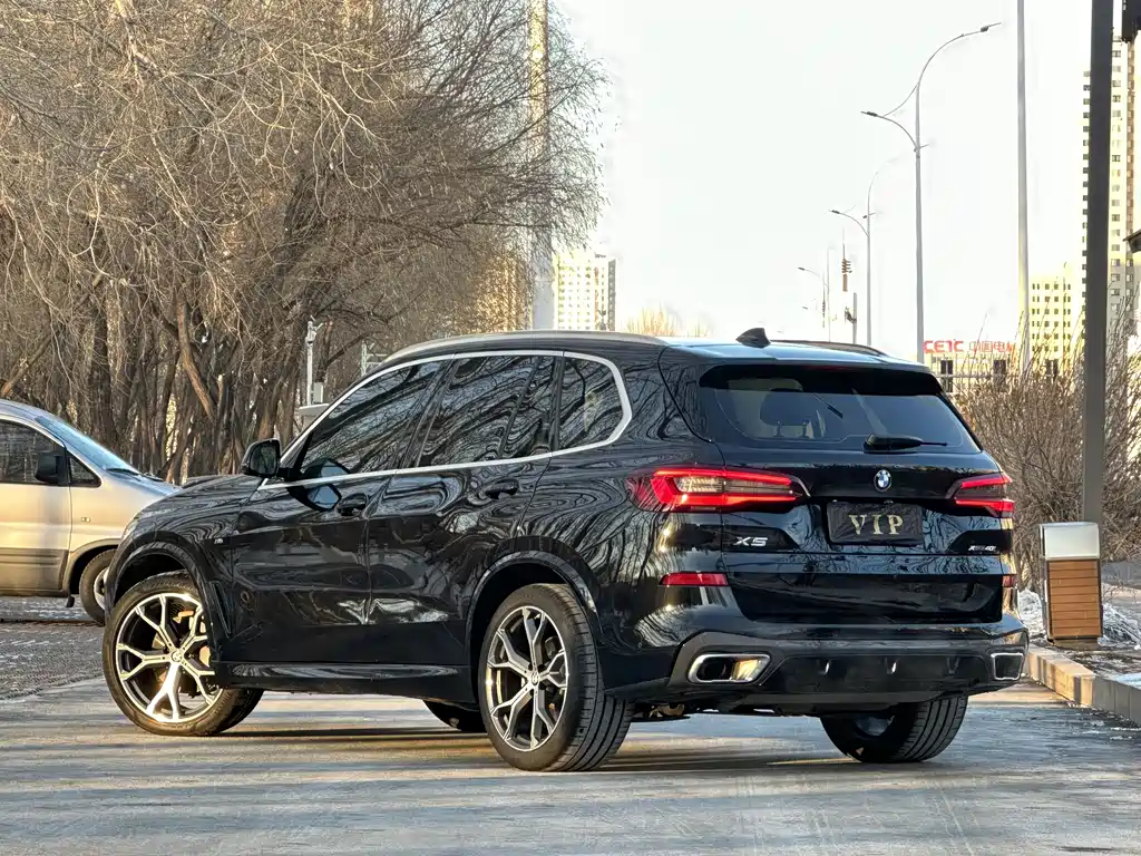 BMW X5 2021