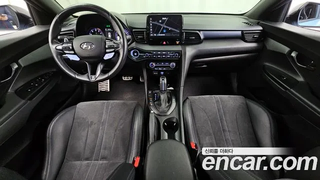 Hyundai Veloster 2021