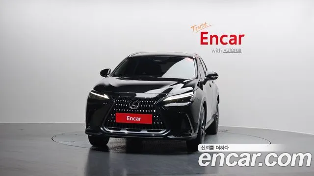 Lexus NX 2024