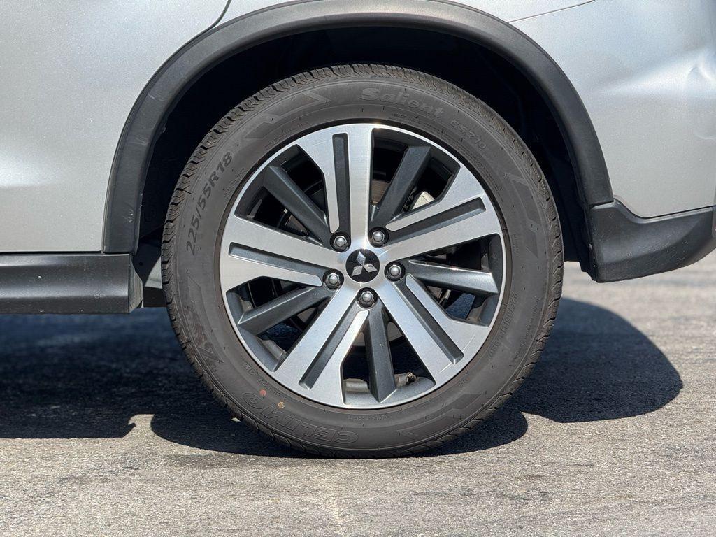 Mitsubishi Outlander Sport 2024