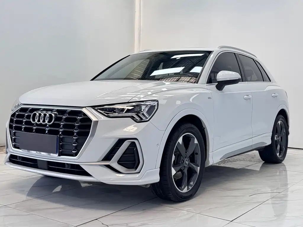 Audi Q3 2021