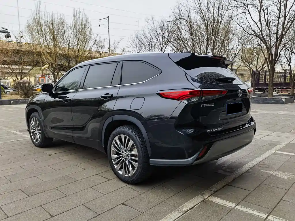 Toyota Highlander 2023