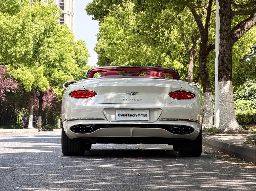 Bentley Continental 2023