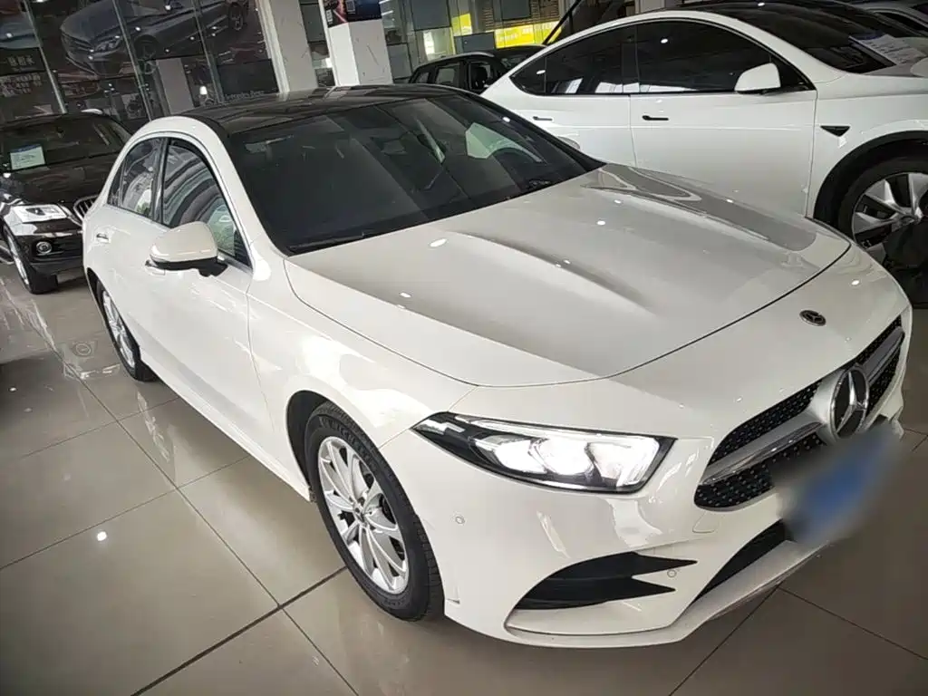 Mercedes-Benz A-Класс 2021