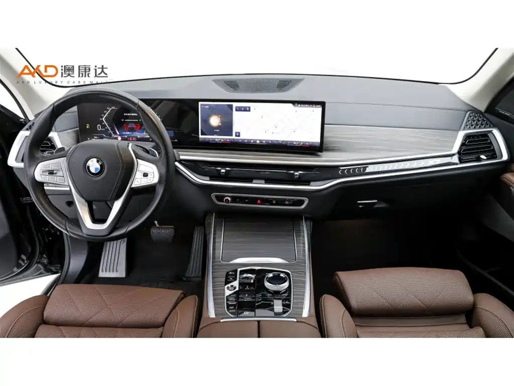 BMW X7 2024