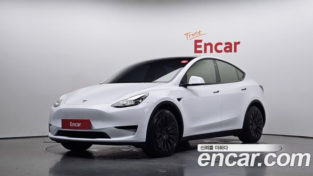 Tesla Model Y 2023