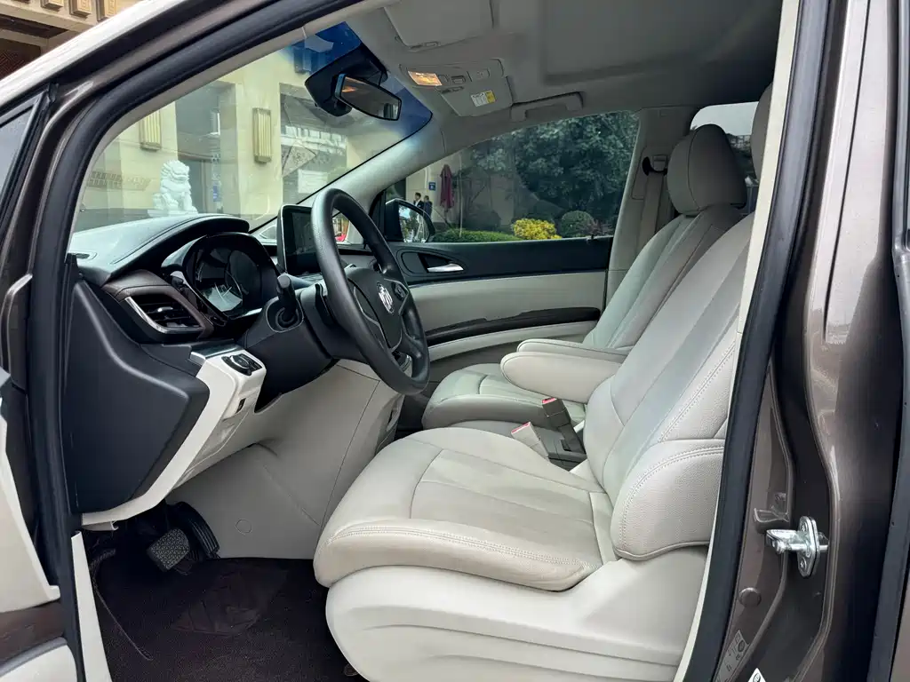 Buick GL8 2020