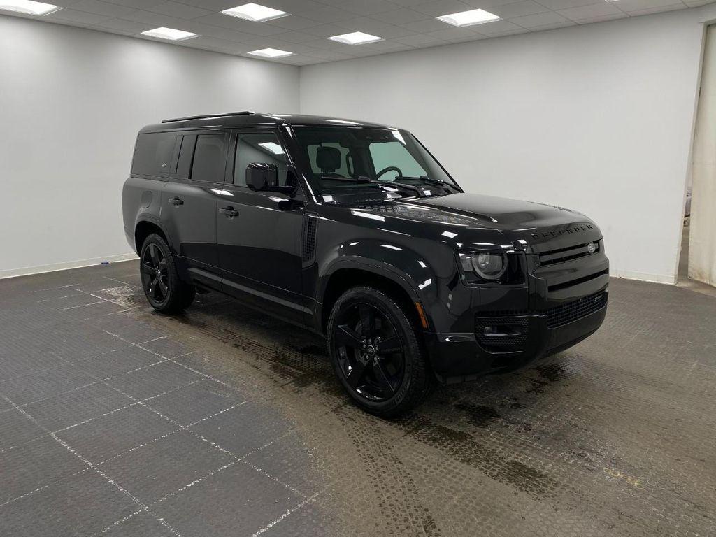 Land Rover Defender 2023