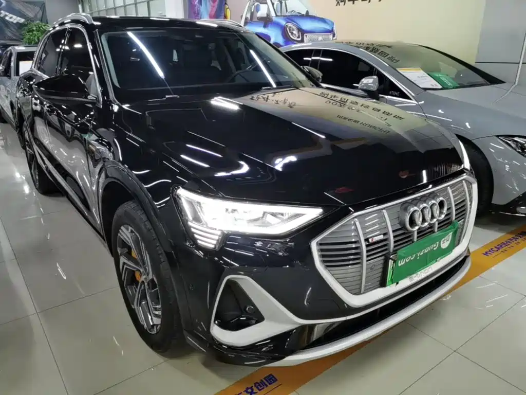 Audi e-tron 2022