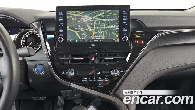 Toyota Camry 2024