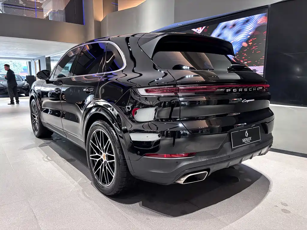 Porsche Cayenne 2024
