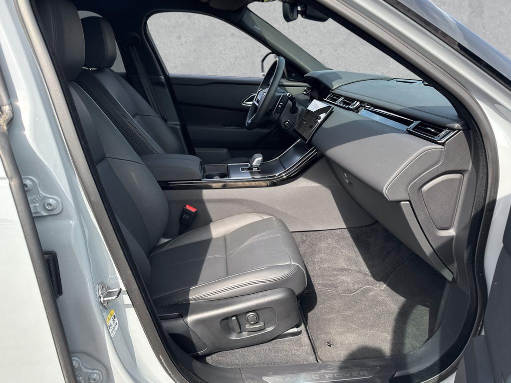 Land Rover Range Rover Velar 2025