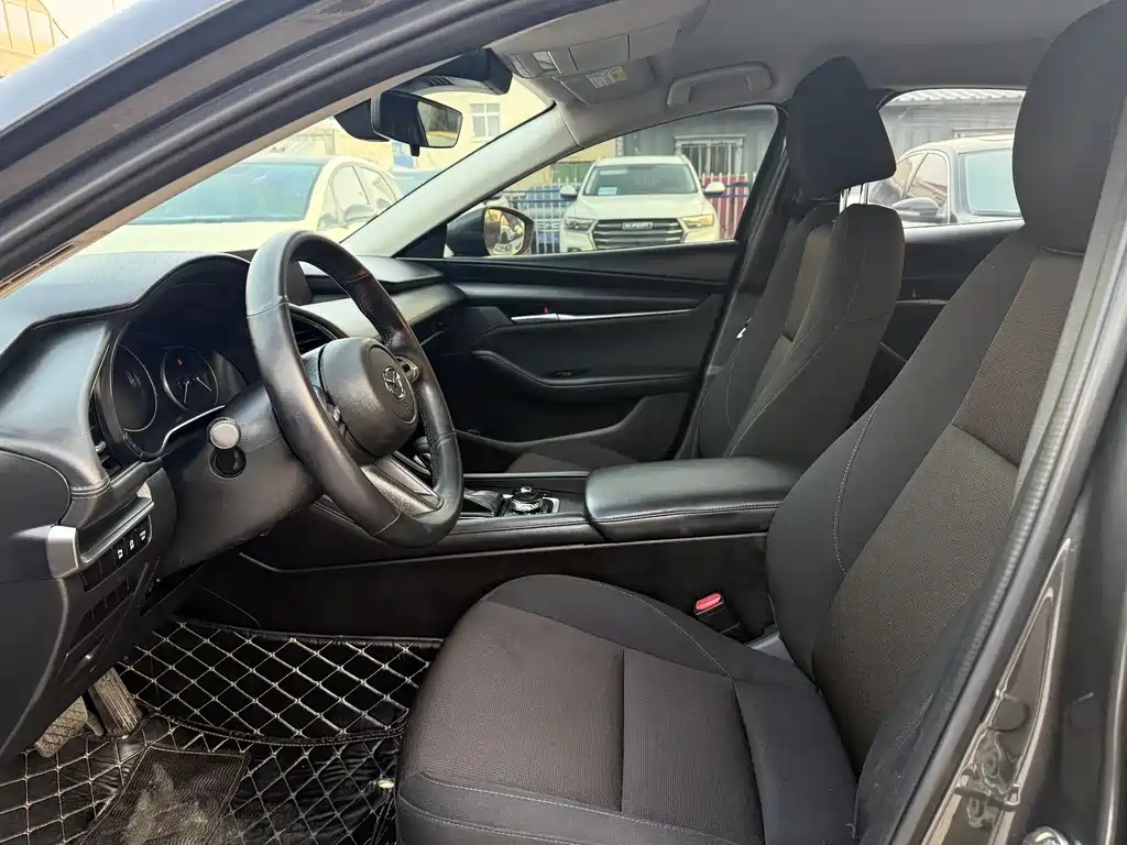 Mazda 3 2024