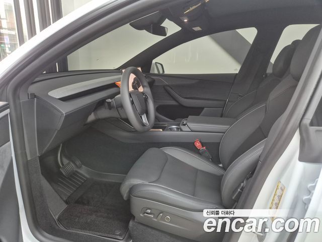 Tesla Model Y 2026