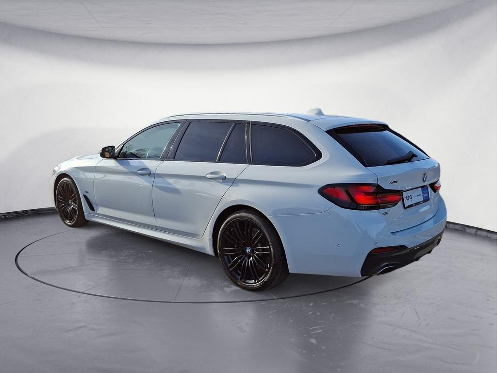 BMW 540 2023