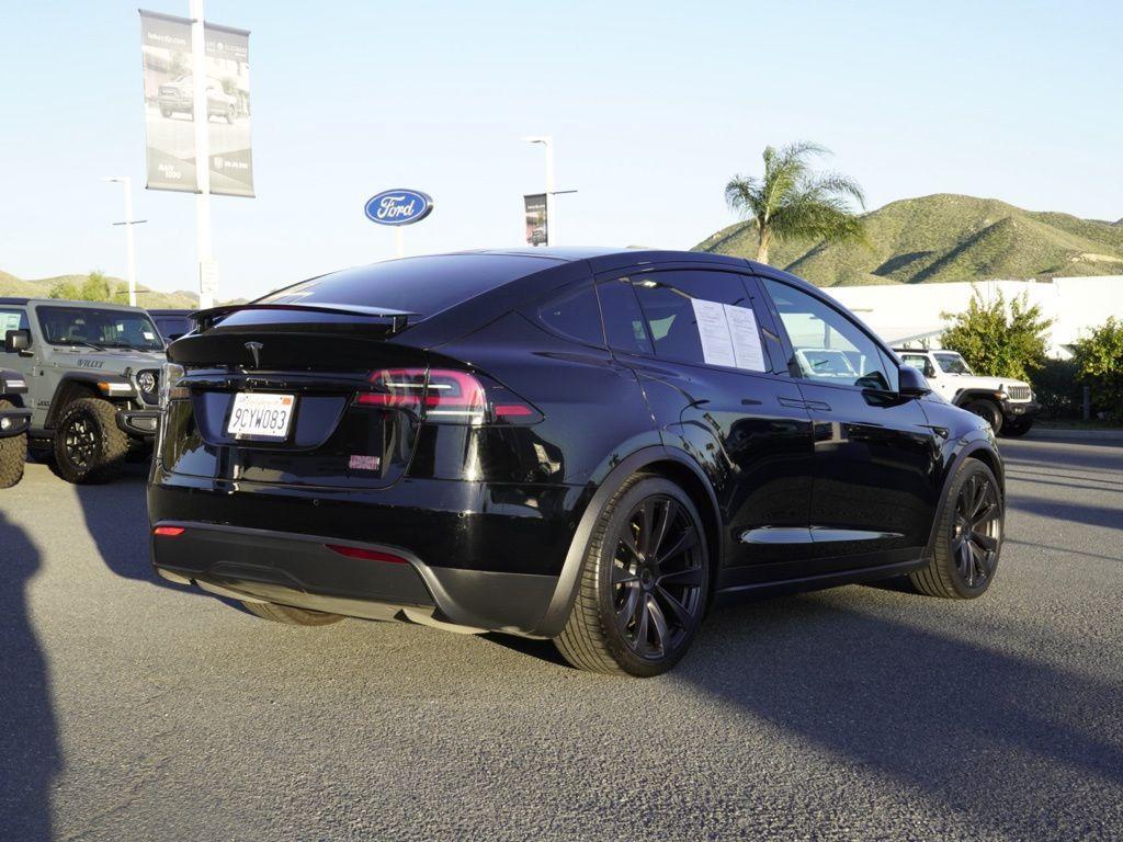 Tesla Model X 2022