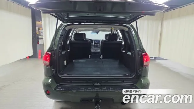 Toyota Sequoia 2020
