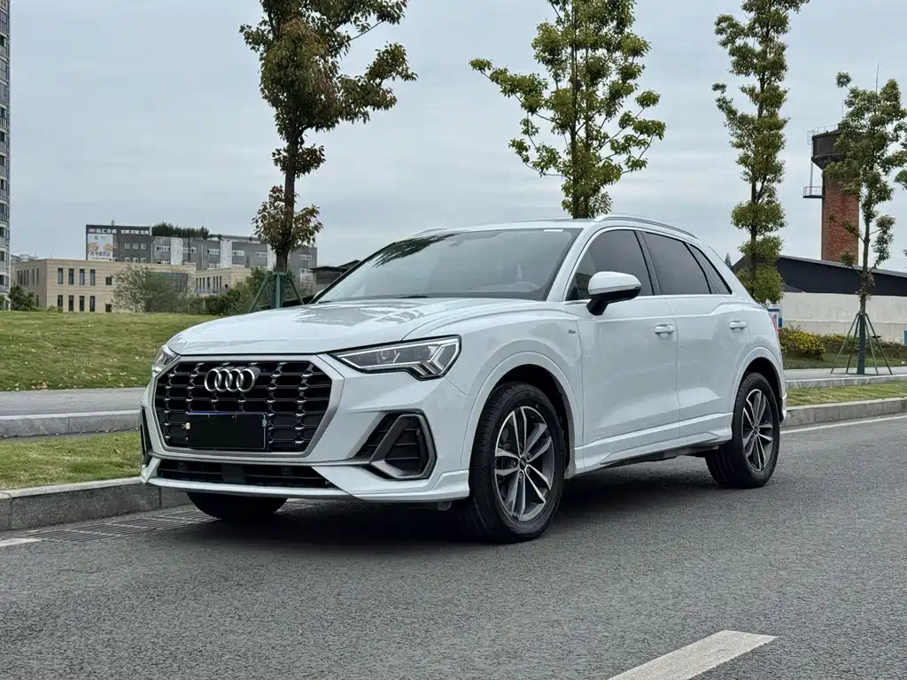 Audi Q3 2022