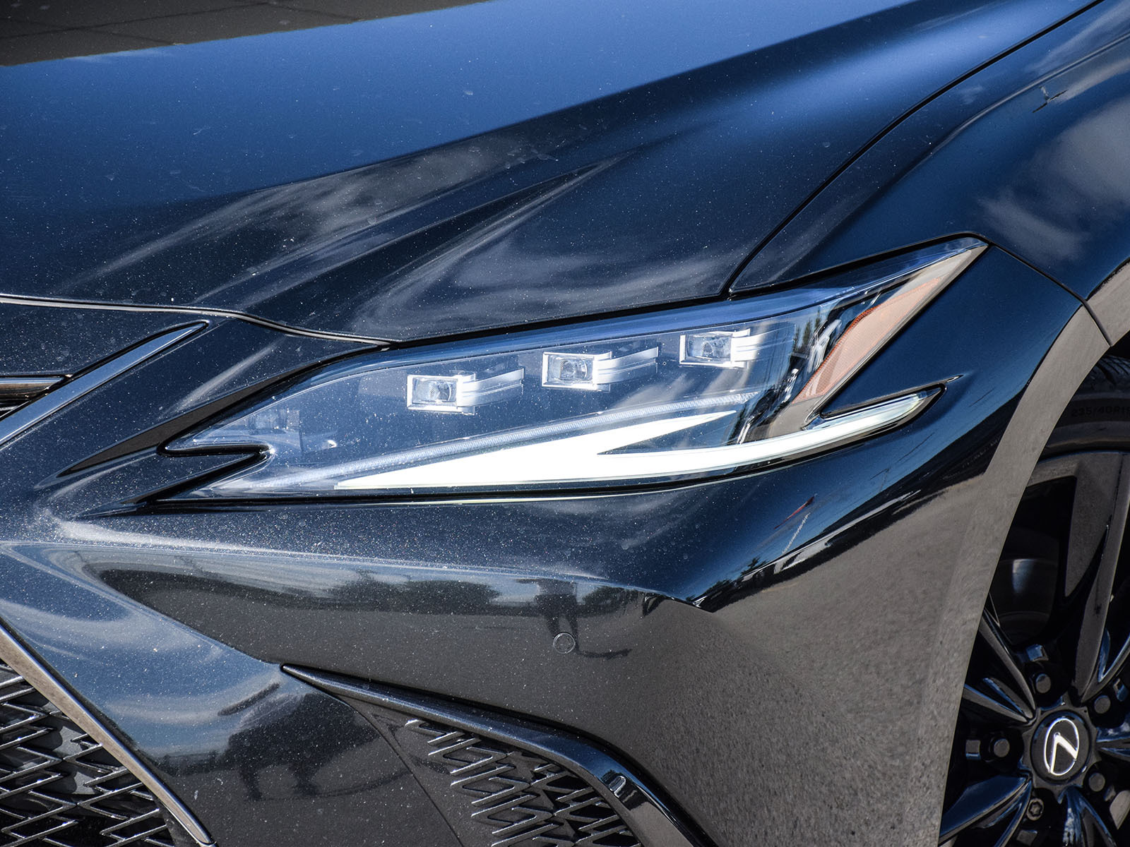 Lexus ES 2024
