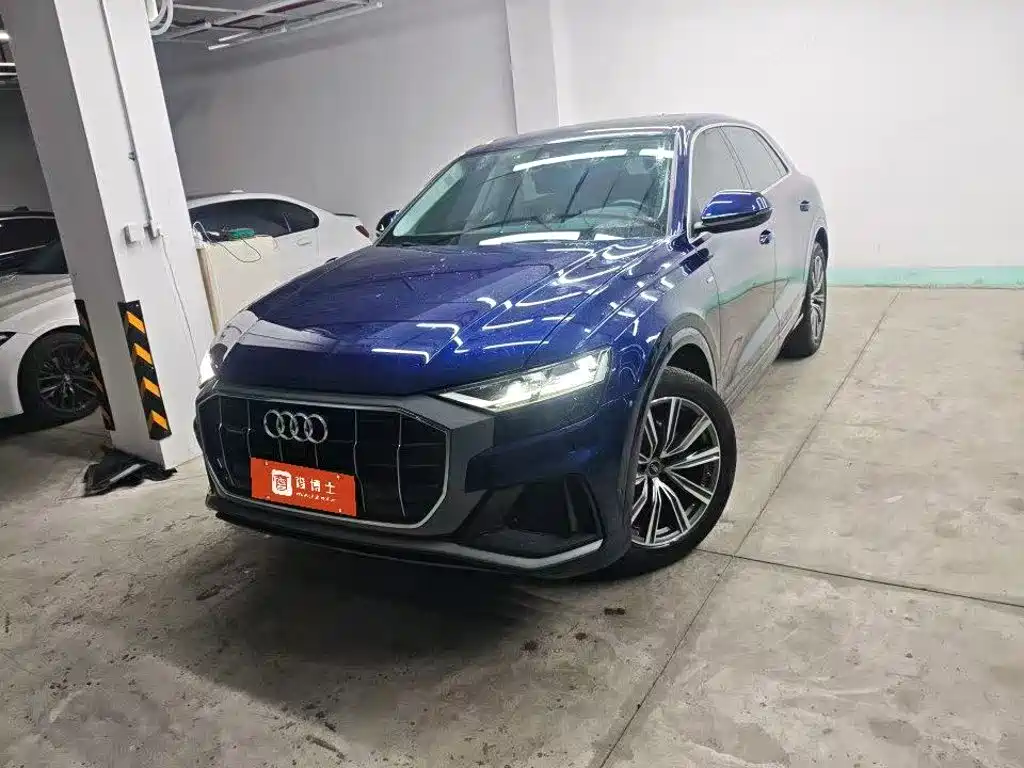 Audi Q8 2022