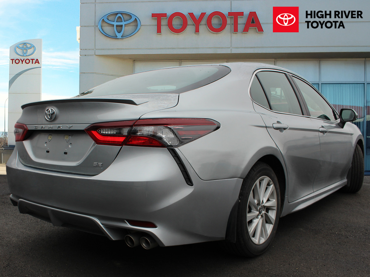 Toyota Camry 2021