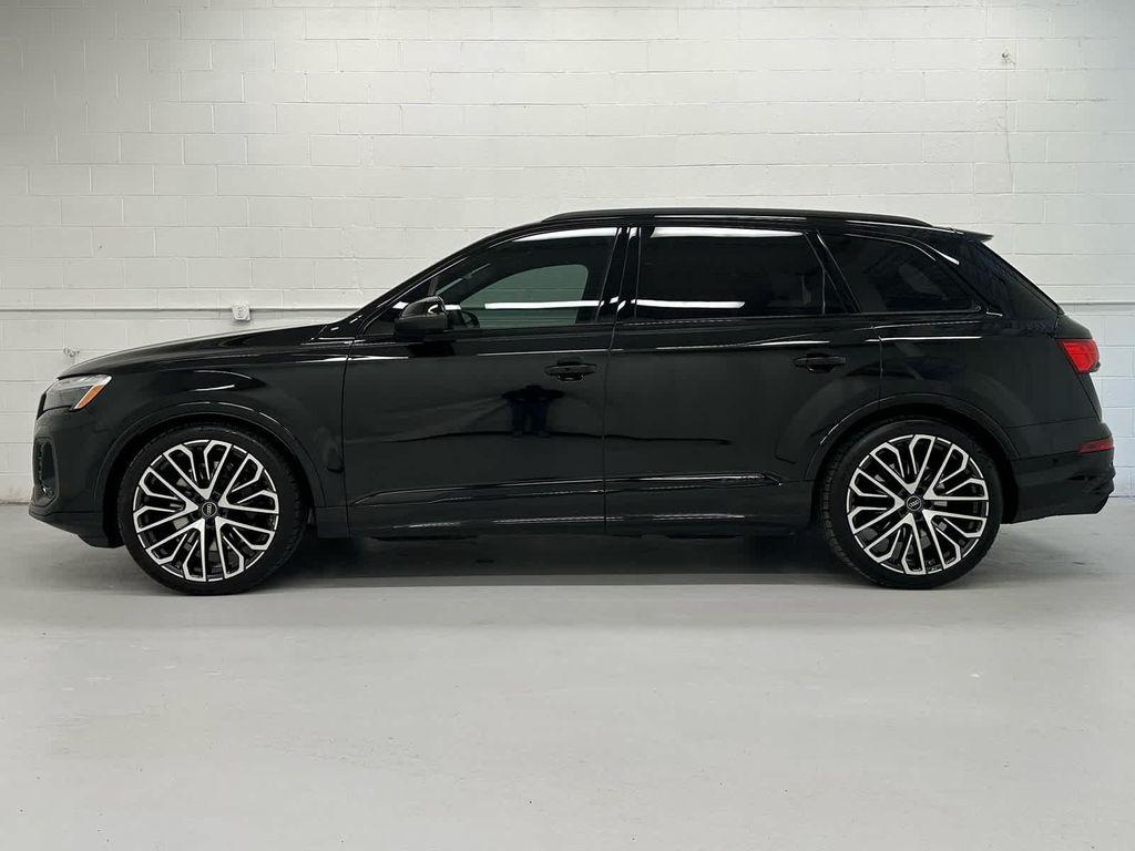 Audi SQ7 2025
