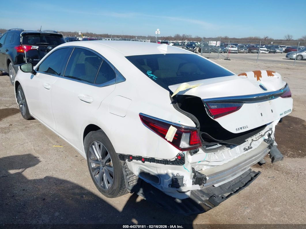 Lexus ES 2021