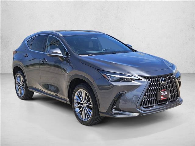 Lexus NX 2022