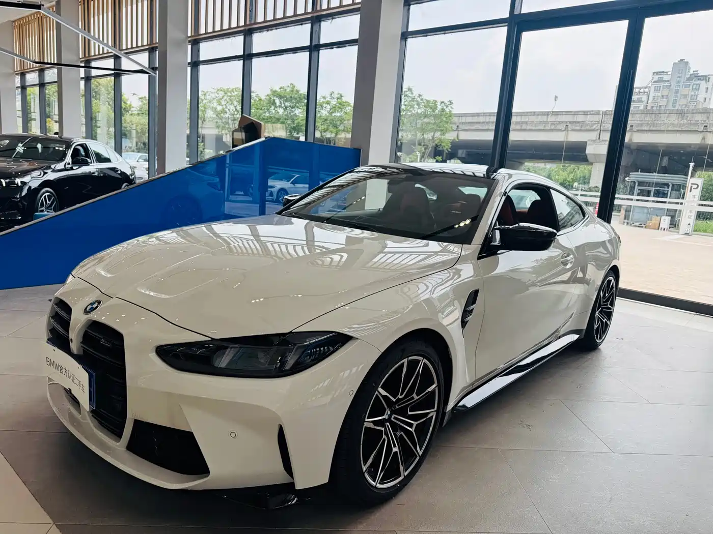 BMW M4 2025