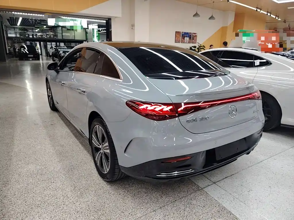Mercedes-Benz EQE 2023