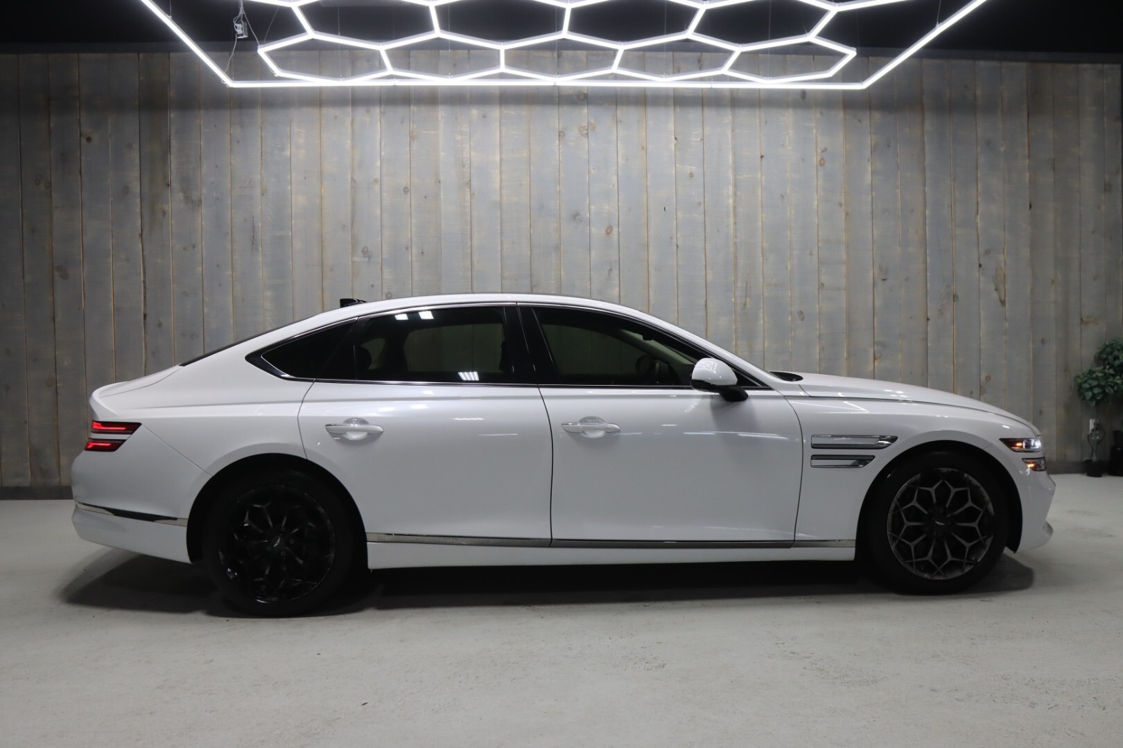 Genesis G80 2021