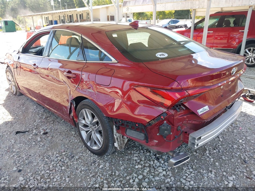 Toyota Avalon 2022