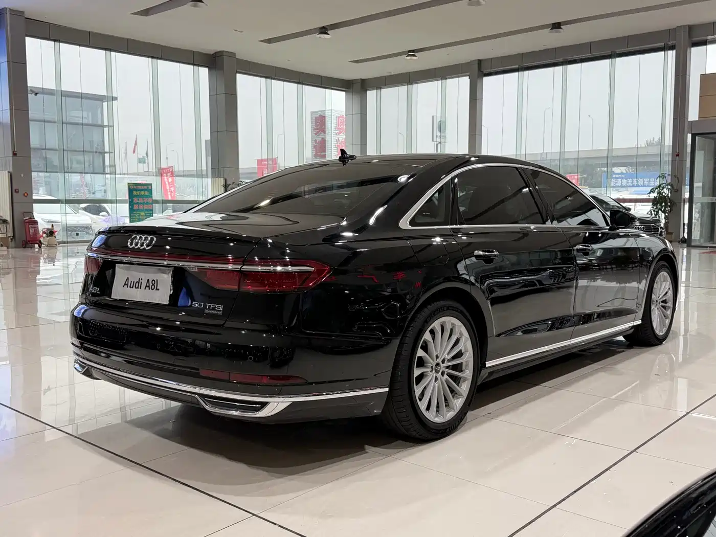 Audi A8 2022
