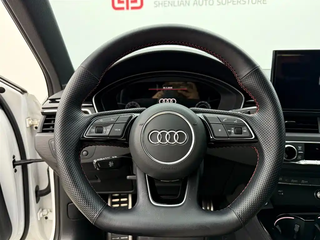 Audi A4 2024