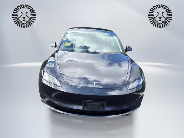 Tesla Model 3 2025