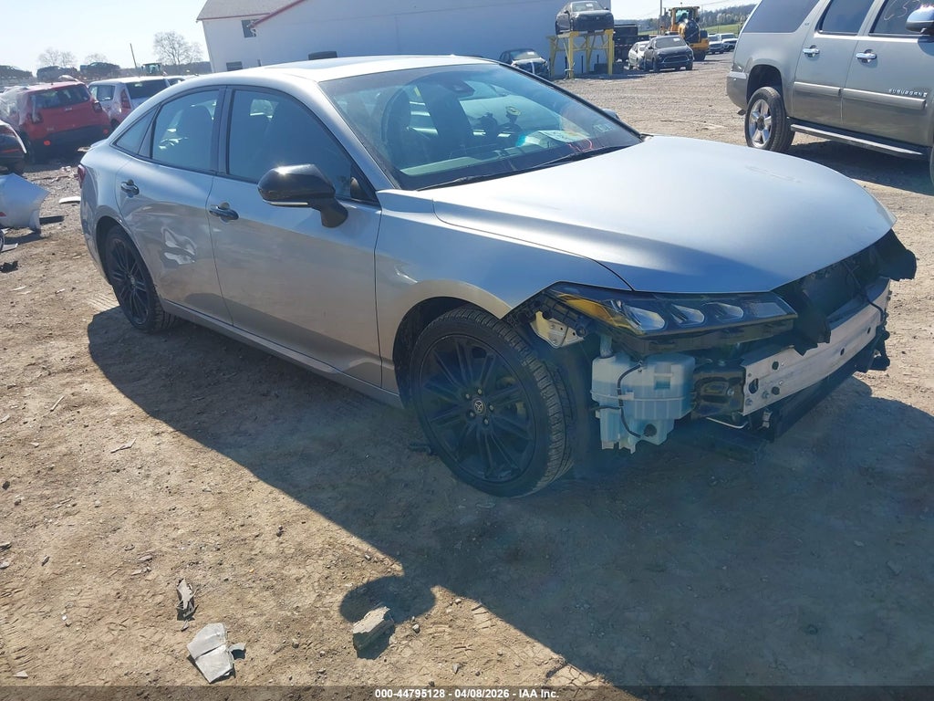 Toyota Avalon 2022