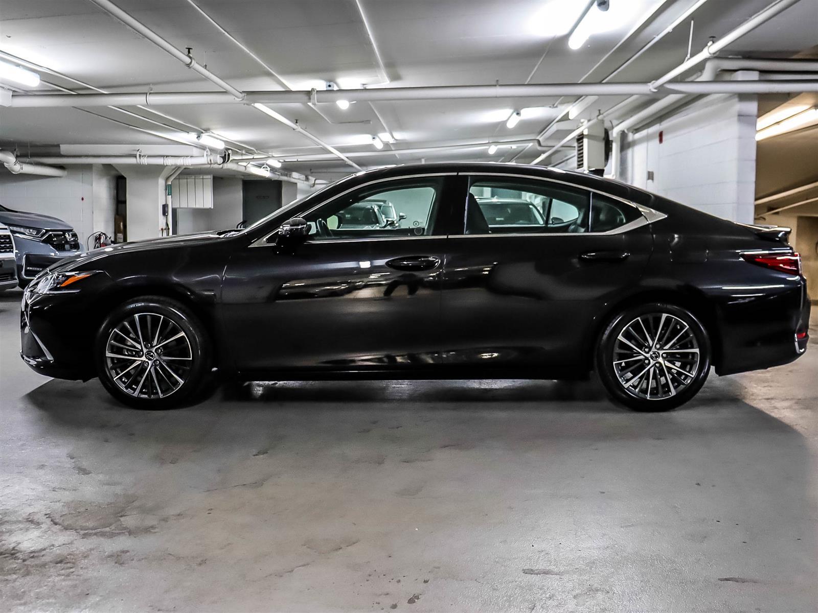 Lexus ES 2024
