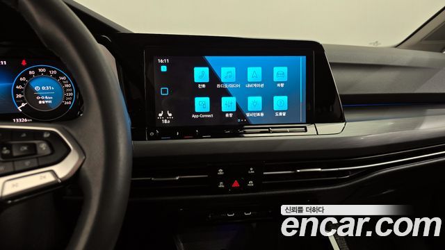 Volkswagen Golf 2024
