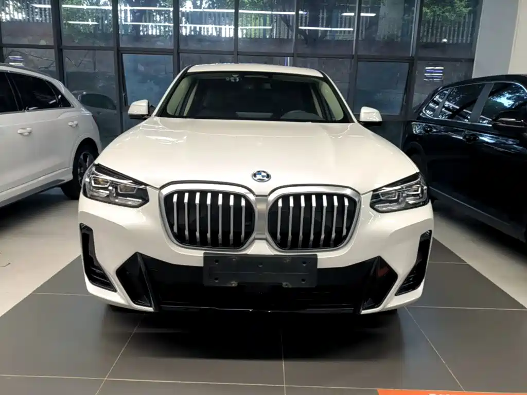 BMW iX3 2023