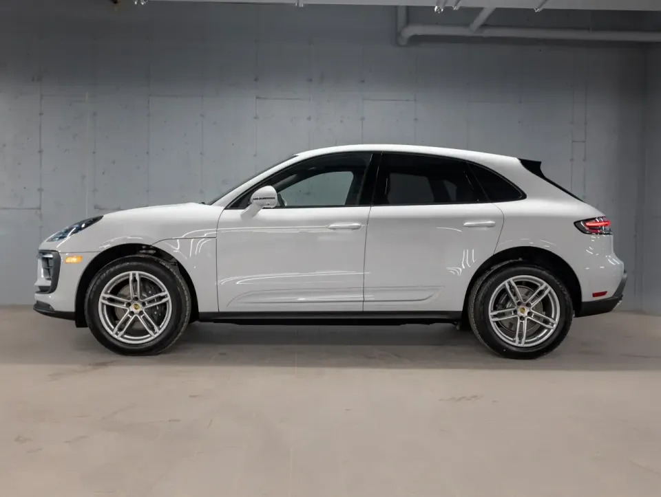 Porsche Macan 2025