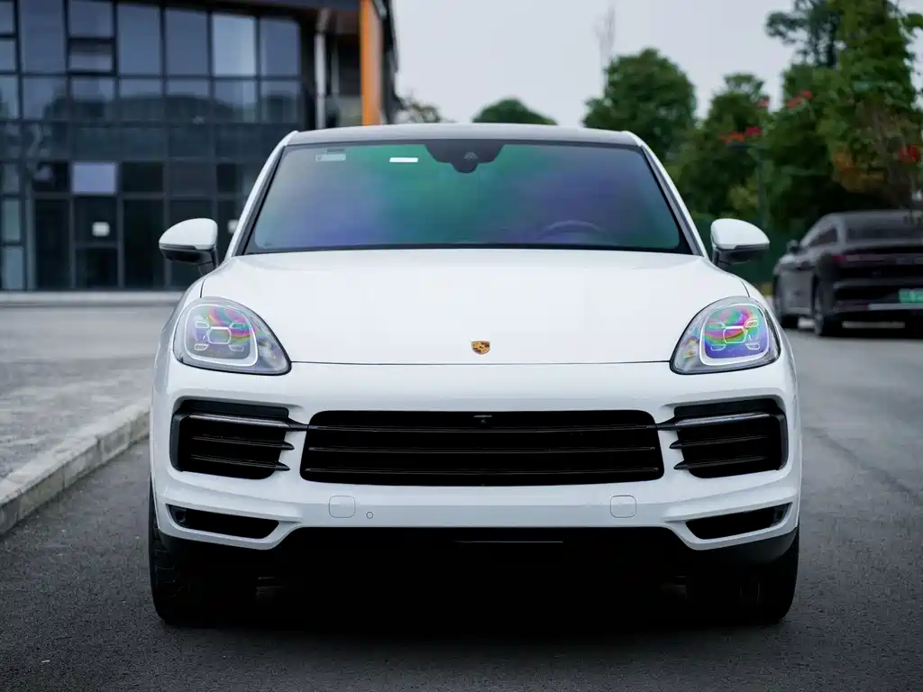 Porsche Cayenne 2021