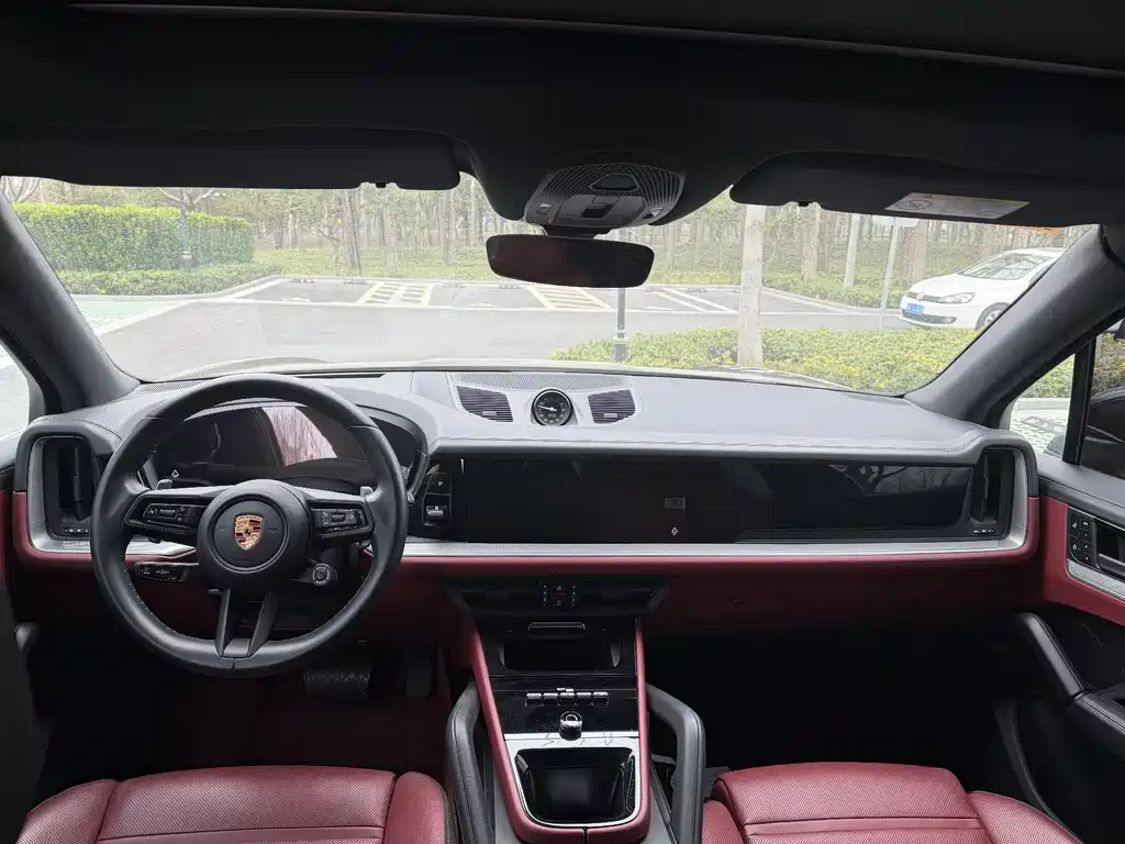 Porsche Cayenne 2024