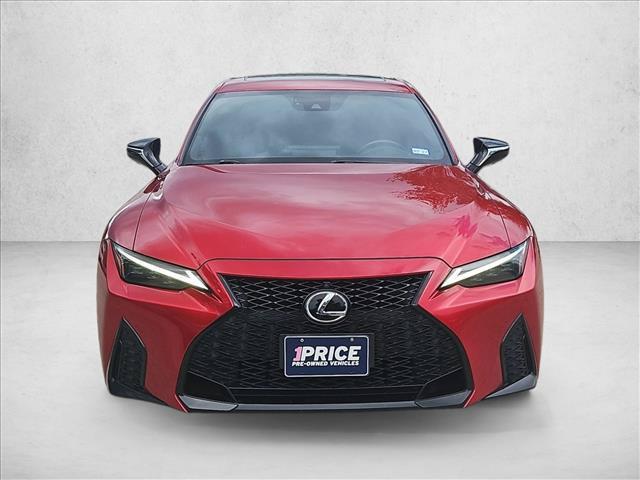 Lexus IS 2022