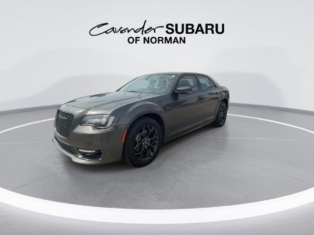 Chrysler 300 2023