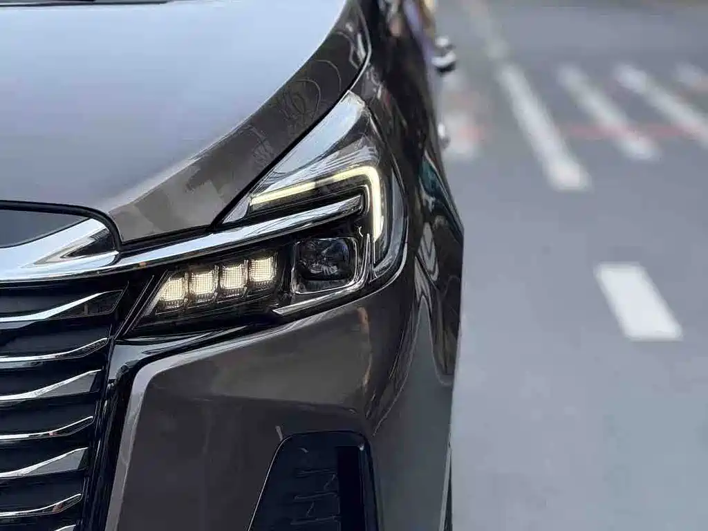 Buick GL8 2024